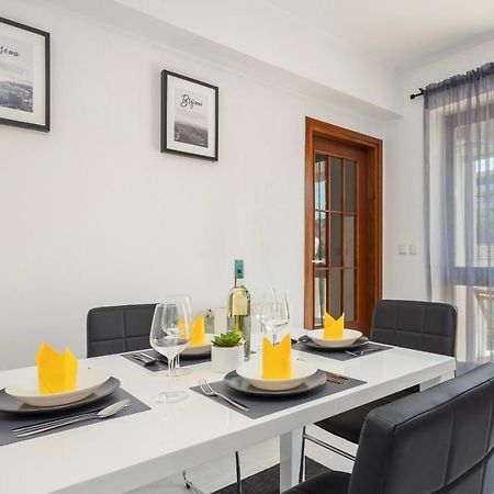 Laveruda Apartment With Balcony And Free Parking بولا المظهر الخارجي الصورة
