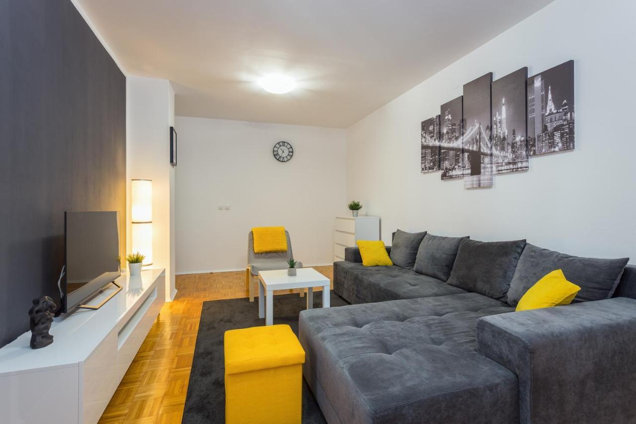 Laveruda Apartment With Balcony And Free Parking بولا المظهر الخارجي الصورة